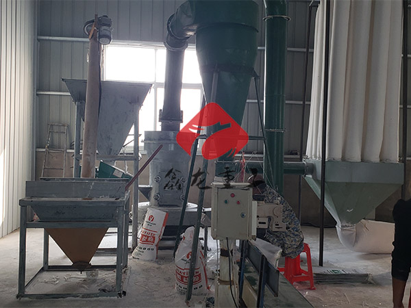 1510小型雷蒙磨現(xiàn)場(chǎng) 1 (2).jpg