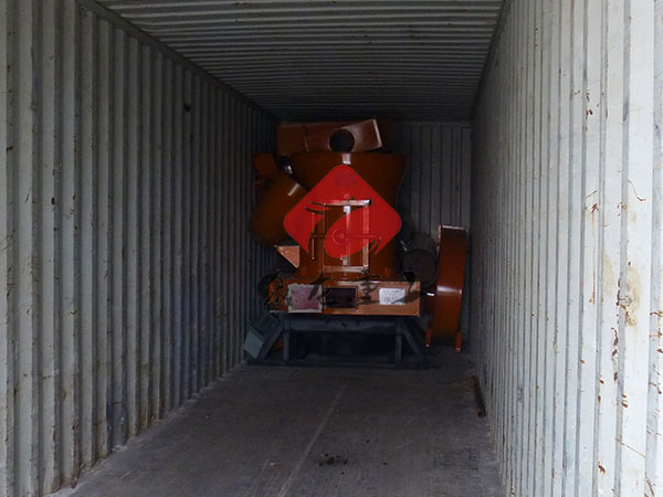 1580797211506859.jpg 俄羅斯出口雷蒙磨發貨2.JPG